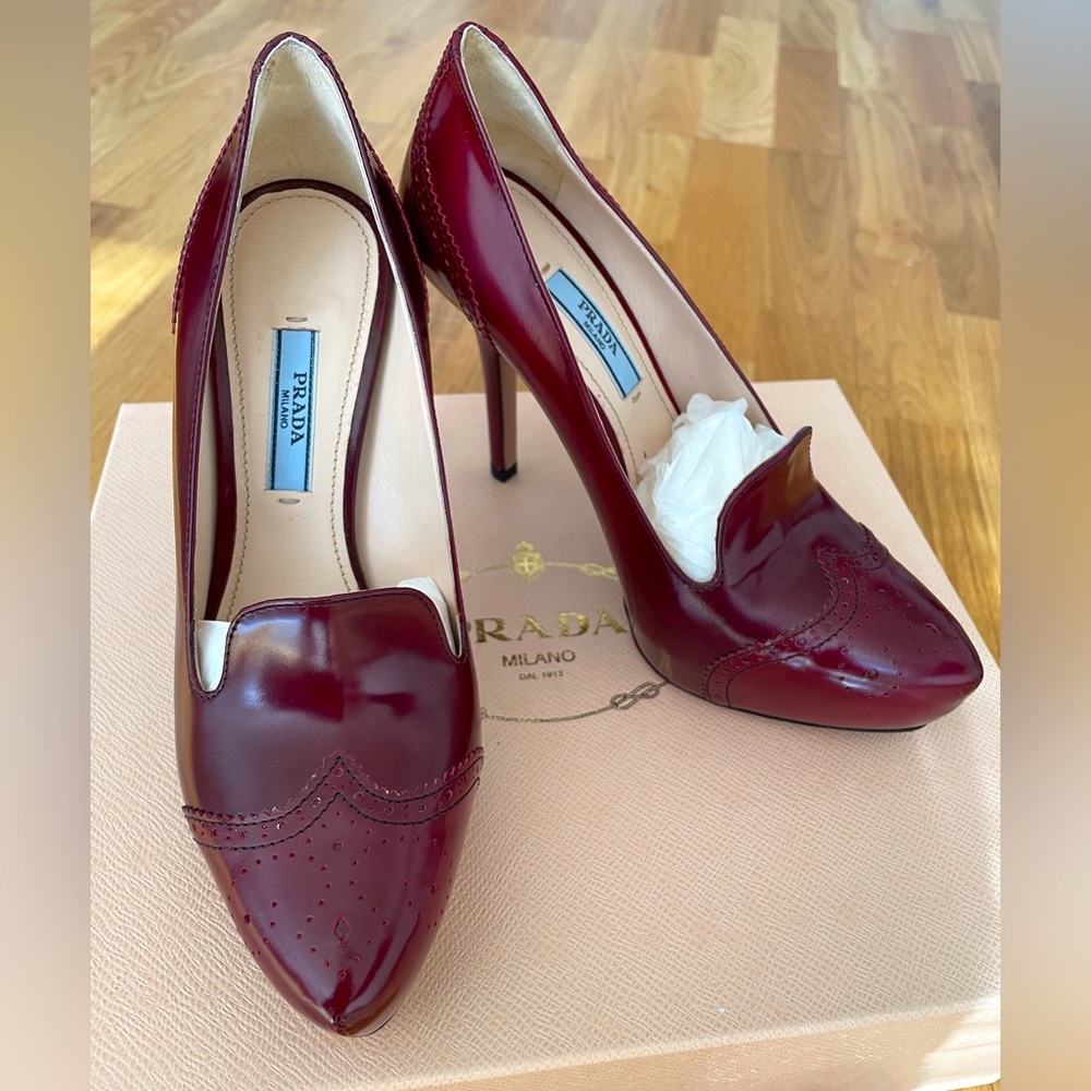 Brand new Prada high heels